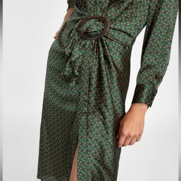 Zara Dress - Picture 2 of 8